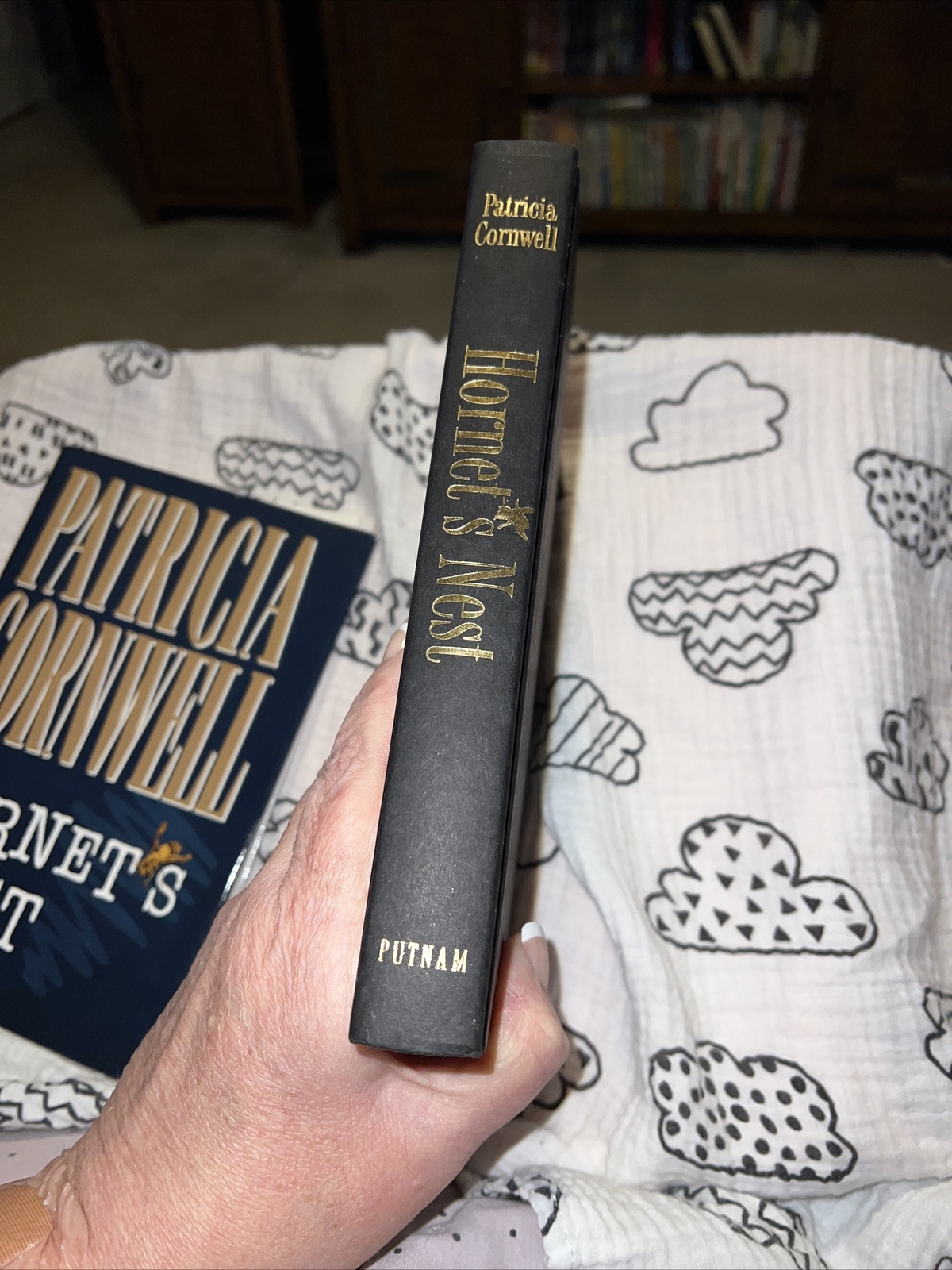 Hornet's Nest 1996  - 0399142282, Hardcover, Patricia Cornwell, Like New 1997