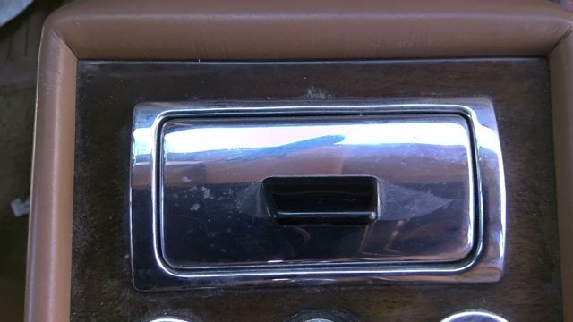 90 BENTLEY EIGHT Ash Tray/lighter