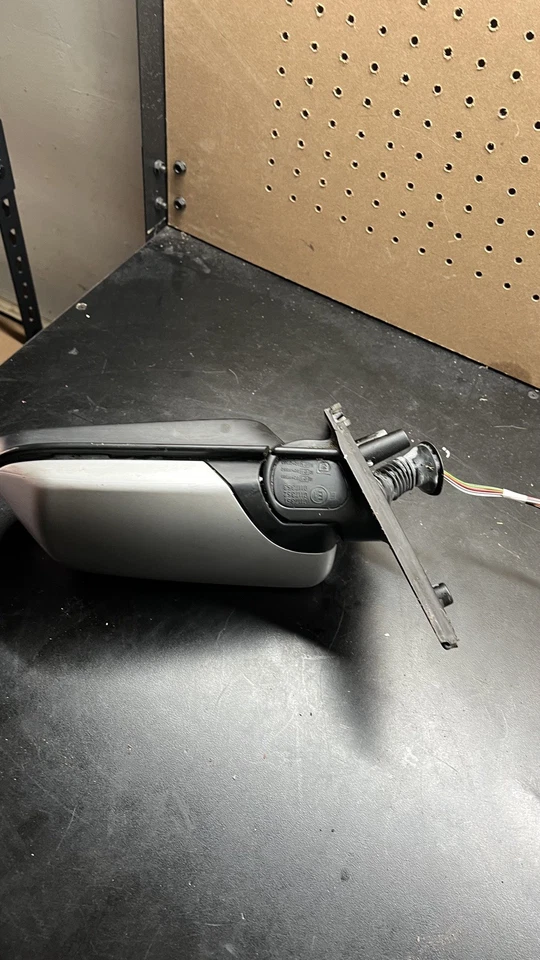 Espejo retrovisor eléctrico con memoria 99-03 BMW 540i 1021212124 Foto 3 de 4