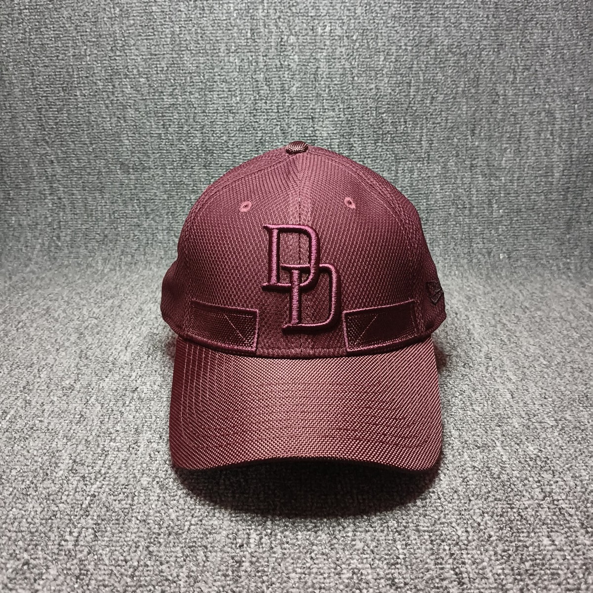 New Era Daredevil Marvel 39THIRTY Fitted Baseball Cap Hat Burgundy