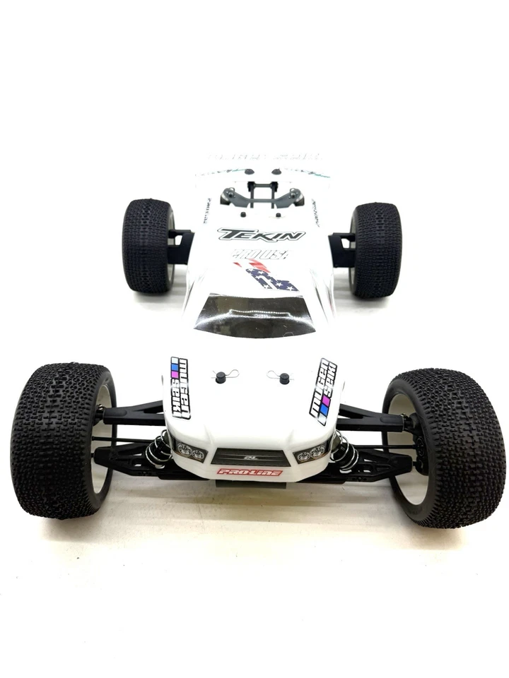 Truggy eléctrico Mugen Seiki MBX7R Eco 1/8 chasis deslizante nuevo nunca funcionó Foto 4 de 4