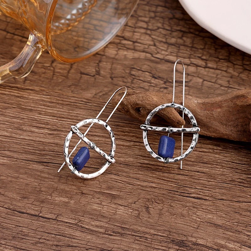 Fashion Vintage Women Earrings Silver Forged Circle Square Hand Crafted 1877 - Image 3 of 4