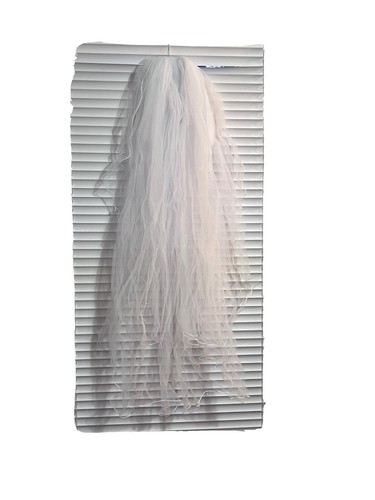 Fingertip Bridal Veil Diamond White Cut Edge Your Dream Dress Exclusive S13BVL Your Dream Dress Exclusive S13BVL Ivory No Edging Fingertip  main image 2