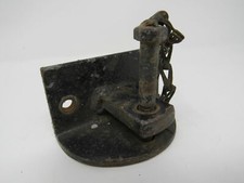 Standard Bracket With Screw On Clamp 4in x 3.25in x 2.5in Metal