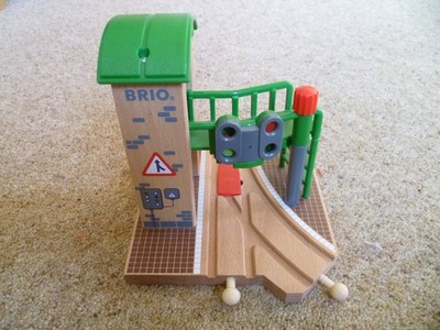 Brio Signalbahnhof Holzeisenbahn Gleis Signal Tor Weiche Gleis Zubehör