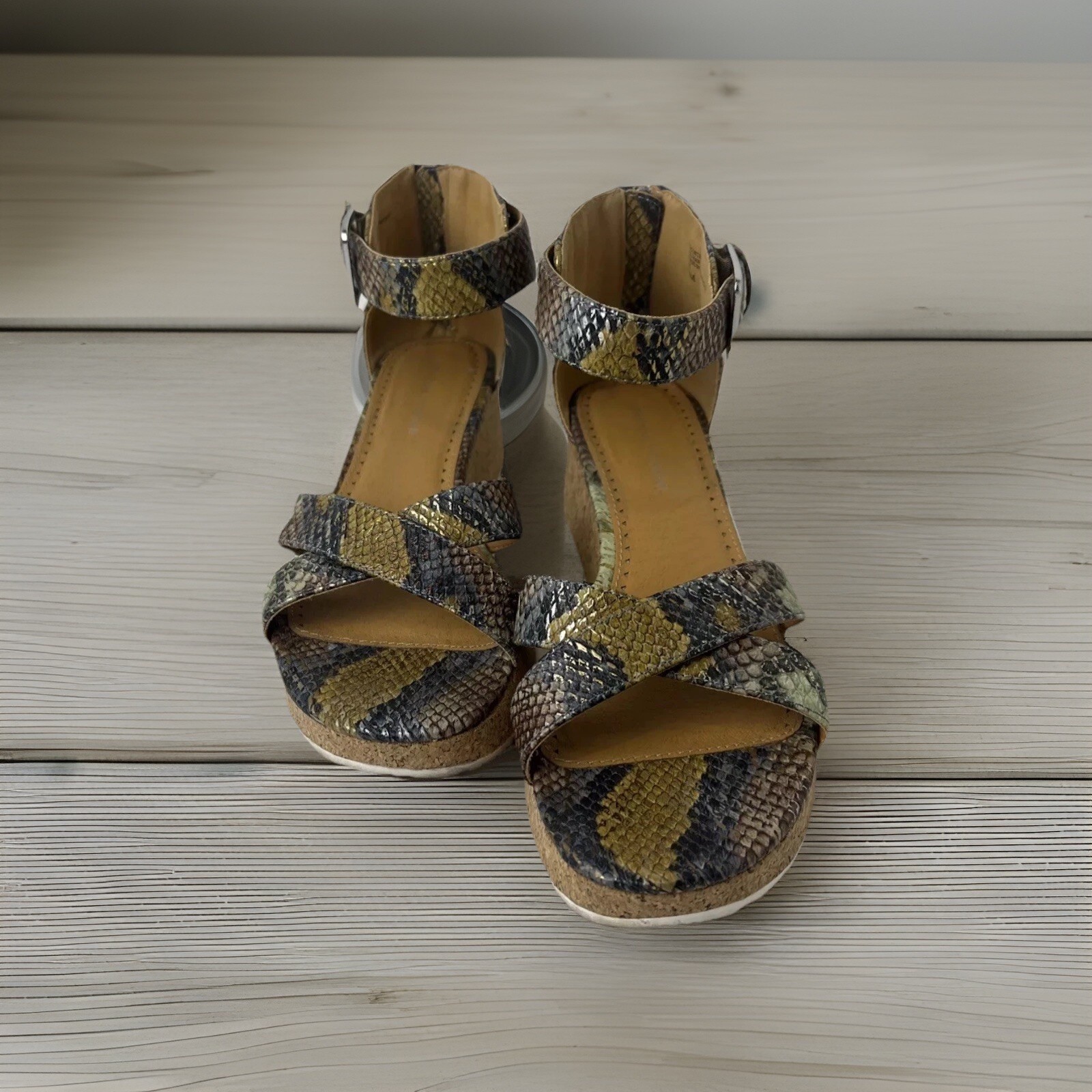 Adrienne Vittadini Women’s Metallic Snake Print Wedge Sandals Ankle Strap Size 8