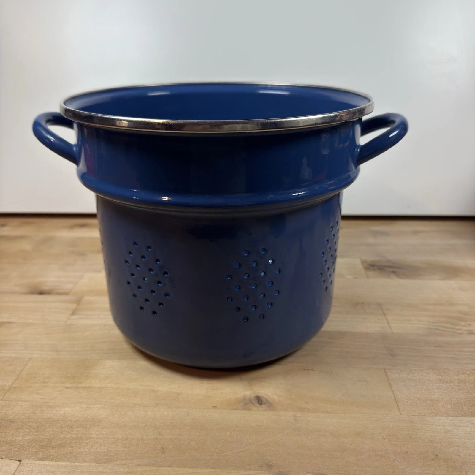 Le Creuset Enameled Steel Blue Steamer Colander Insert 7.25" x 8.5"
