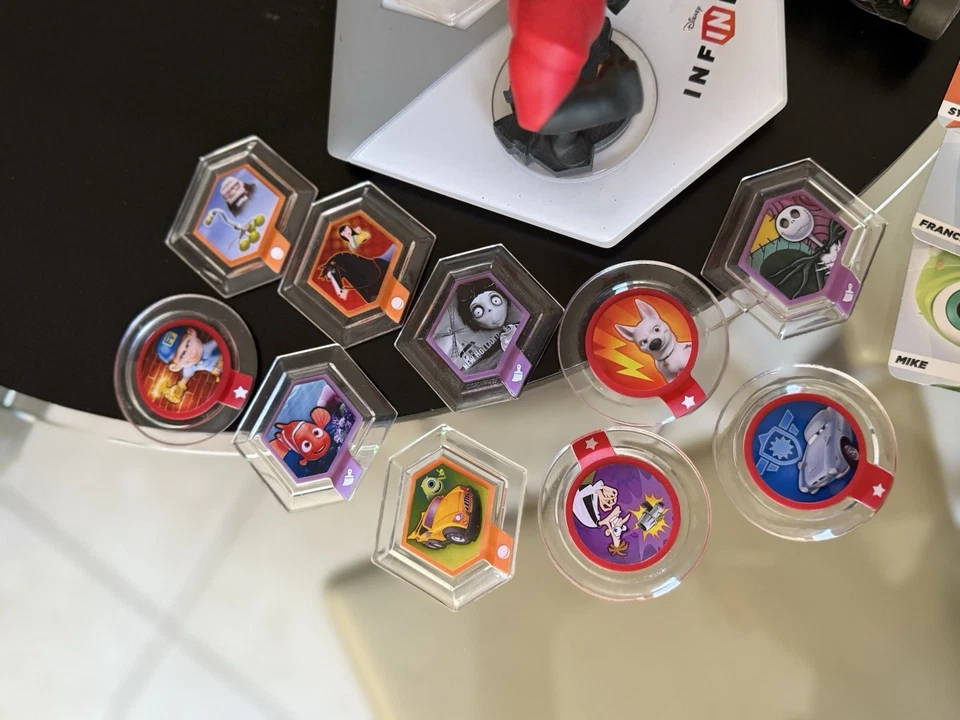 Lote Disney Infinity - Figuras 1.0, Jogo de Cristal, Discos Elétricos, Cartas - Imagem 3 de 4