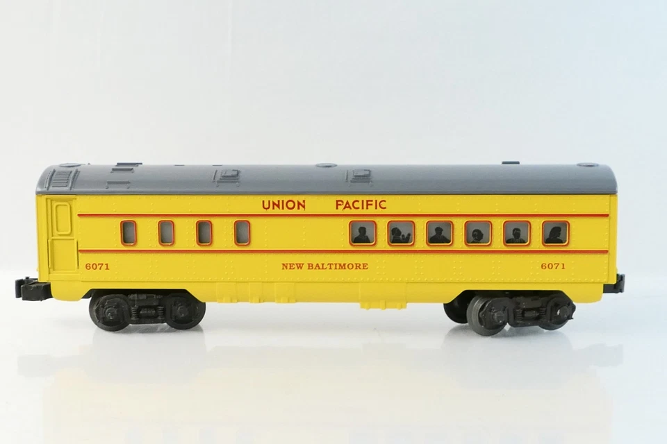 Lionel 16071 O Scale Union Pacific 6071 New Baltimore Diner Car Passenger Cars - Image 2 of 4
