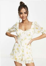 ASOS Miss Selfridge Floral Summer Spring Vacation Romper Size 4 💛🤍