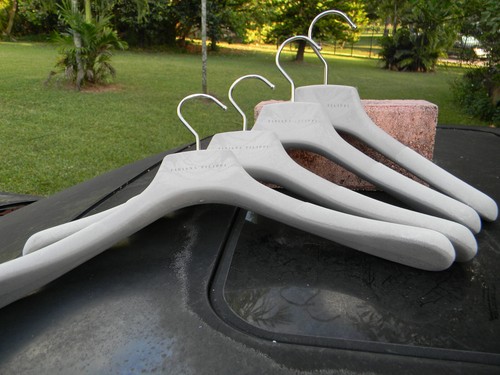 FABIANA FILIPPI DESIGNER 14" GREY MOULDED SHIRT HANGERS SET OF 4 FANCY - Picture 3 of 3