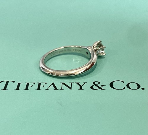 Tiffany & Co. Tiffany setting .57ct Round Engagement ring Size 6 - Picture 3 of 4