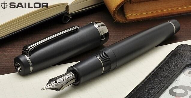 F nib: Sailor PROFESSIONAL GEAR IMPERIAL BLACK 21K Fountain F nib: Sailor PROFESSIONAL GEAR IMPERIAL BLACK 21K Fountain