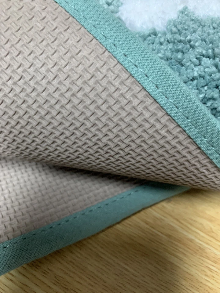 Mohawk 2x4 蓝绿色奖章沿海可机洗地毯 30 英寸 x 46 英寸 — 第 3/4 张图片