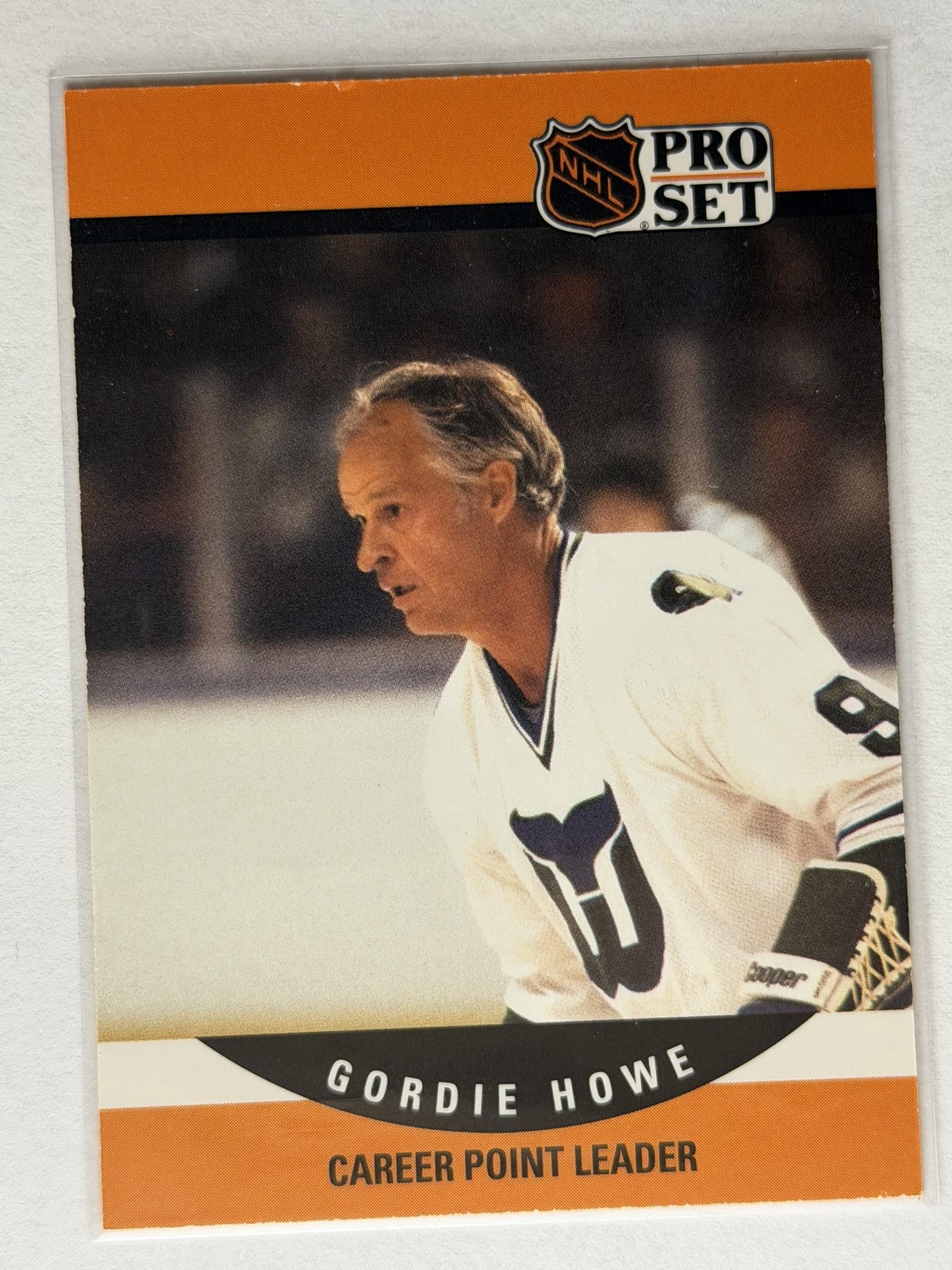 1990-91 Pro Set #654a Gordie Howe Seasons 32 heading on back Hartford Whalers