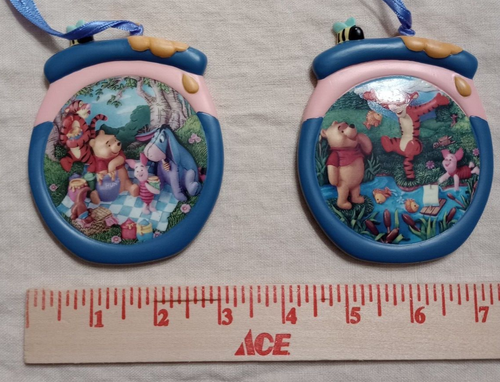 Juego de 2 adornos de colección Bradford Exchange Winnie the Pooh's Honeypot Adventures - Imagen 7 de 17