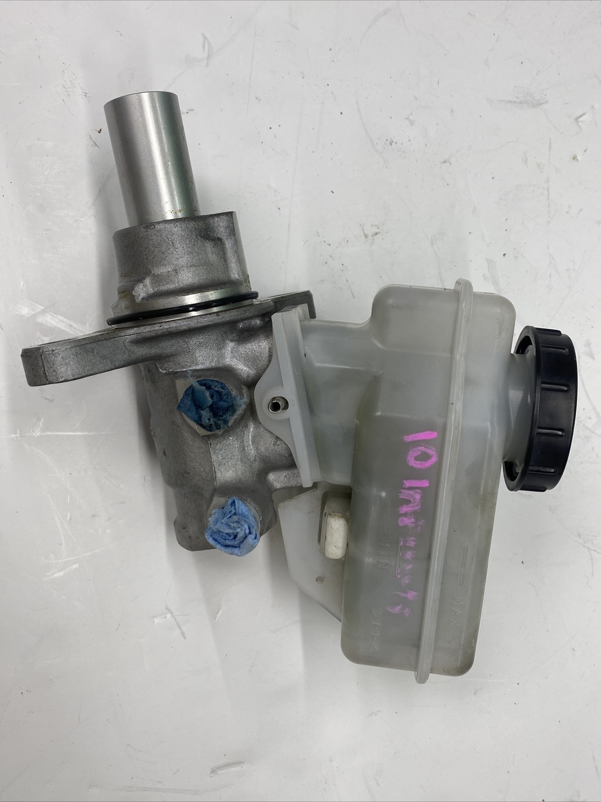 2010 Infiniti Infinity G37 Brake Master Cylinder OEM eBay