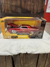 1/24 Jada Toys DUB CITY 1963 FORD THUNDERBIRD OLD SKOOL DIECAST CAR METALLIC RED