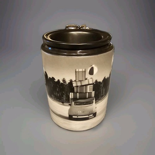 Scentsy Ceramic Electric Wax Warmer “Pack Your Bags” Retro New - Picture 1 of 1