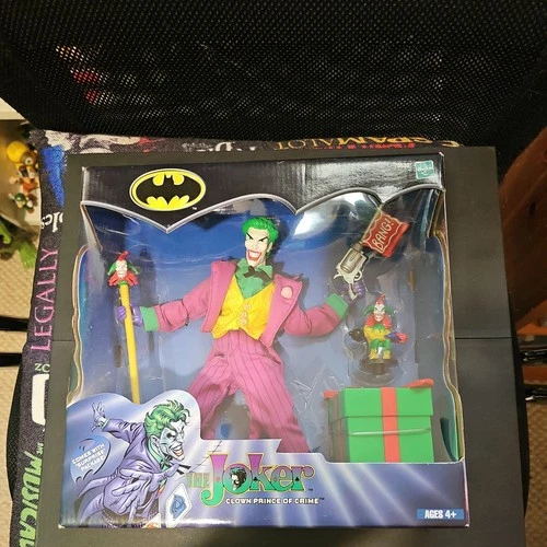 Vintage 2001 Hasbro Batman Gotham City Villians Joker Figure Sealed New NIB