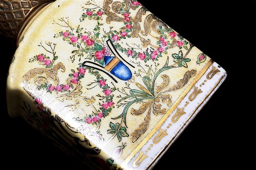 VINTAGE PORCELAIN CERAMIC CHRISTINE CANO TEA CADDY HANDPAINTED BY NELSON. - Picture 9 of 14