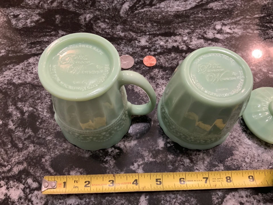 Juego de crema y azucarero de belleza atemporal de jadeíta para mujer Pioneer verde cabaña usado en excelente estado Foto 4 de 4