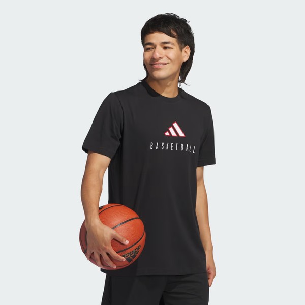 adidas Camiseta Gráfica de Rendimiento Worldwide Hoops Logo para Hombre 3