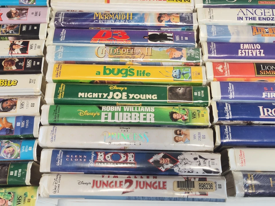 Vintage LOT of 37 Walt Disney HOME VIDEO VHS Video Cassette Tapes BLACK HOLE/GNO Foto 4 de 4