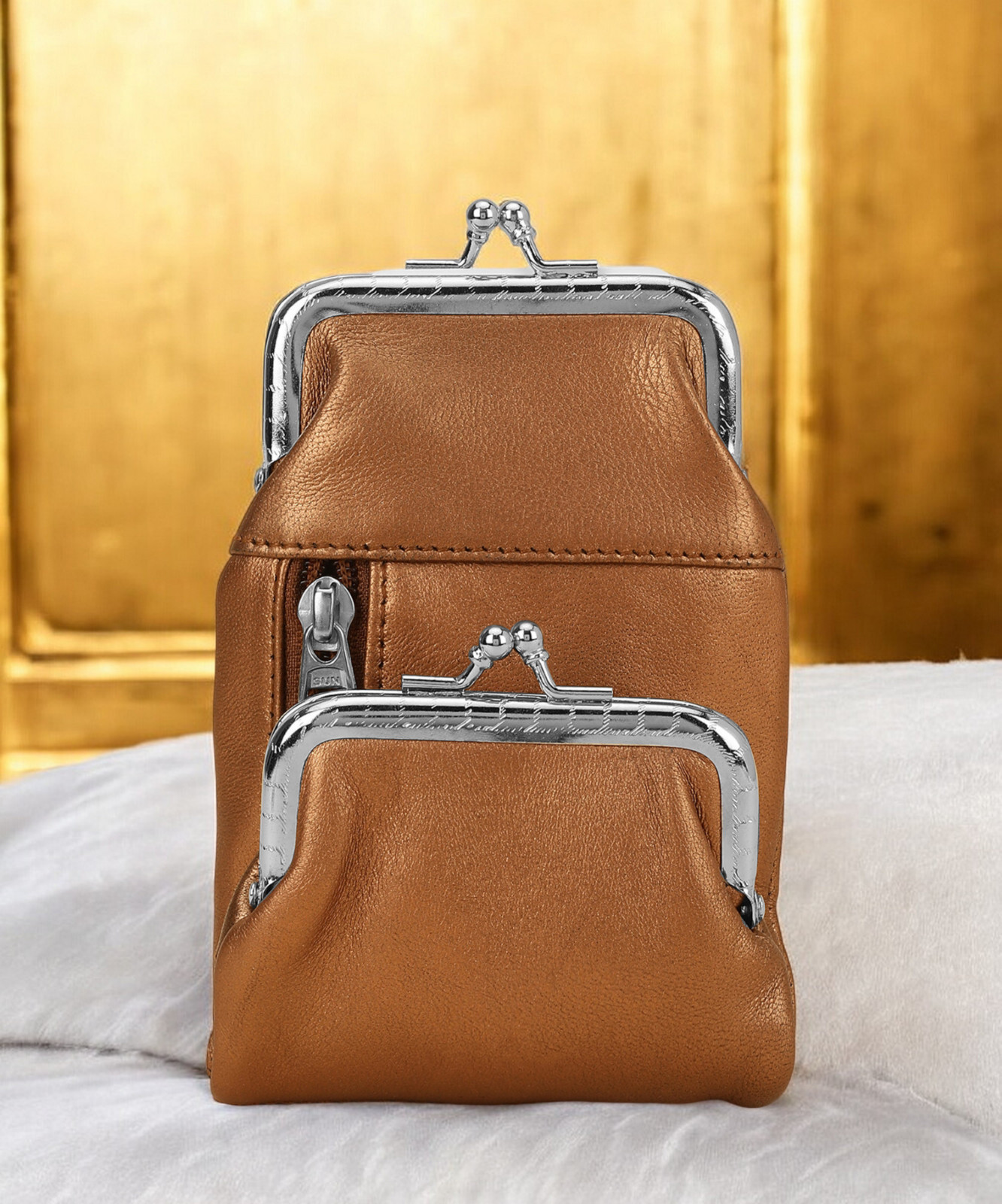 Case With Twist Clasp