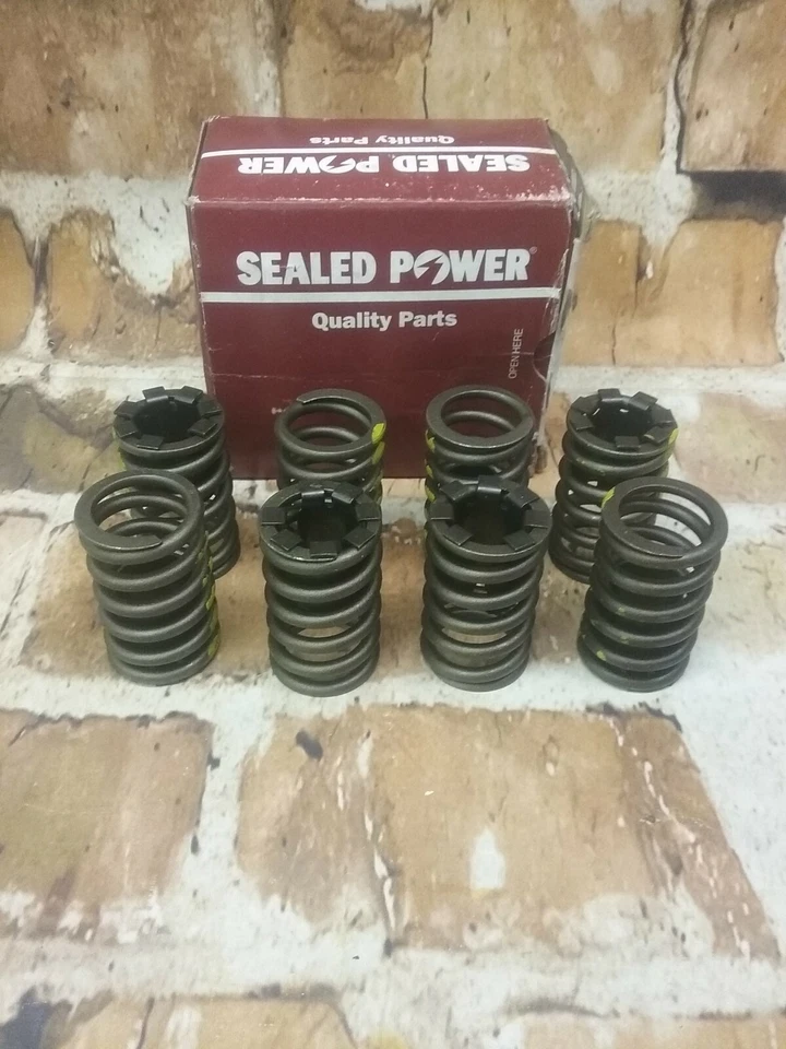 VS-826 Sealed Power Engine Valve Springs (8) - Image 2 of 2