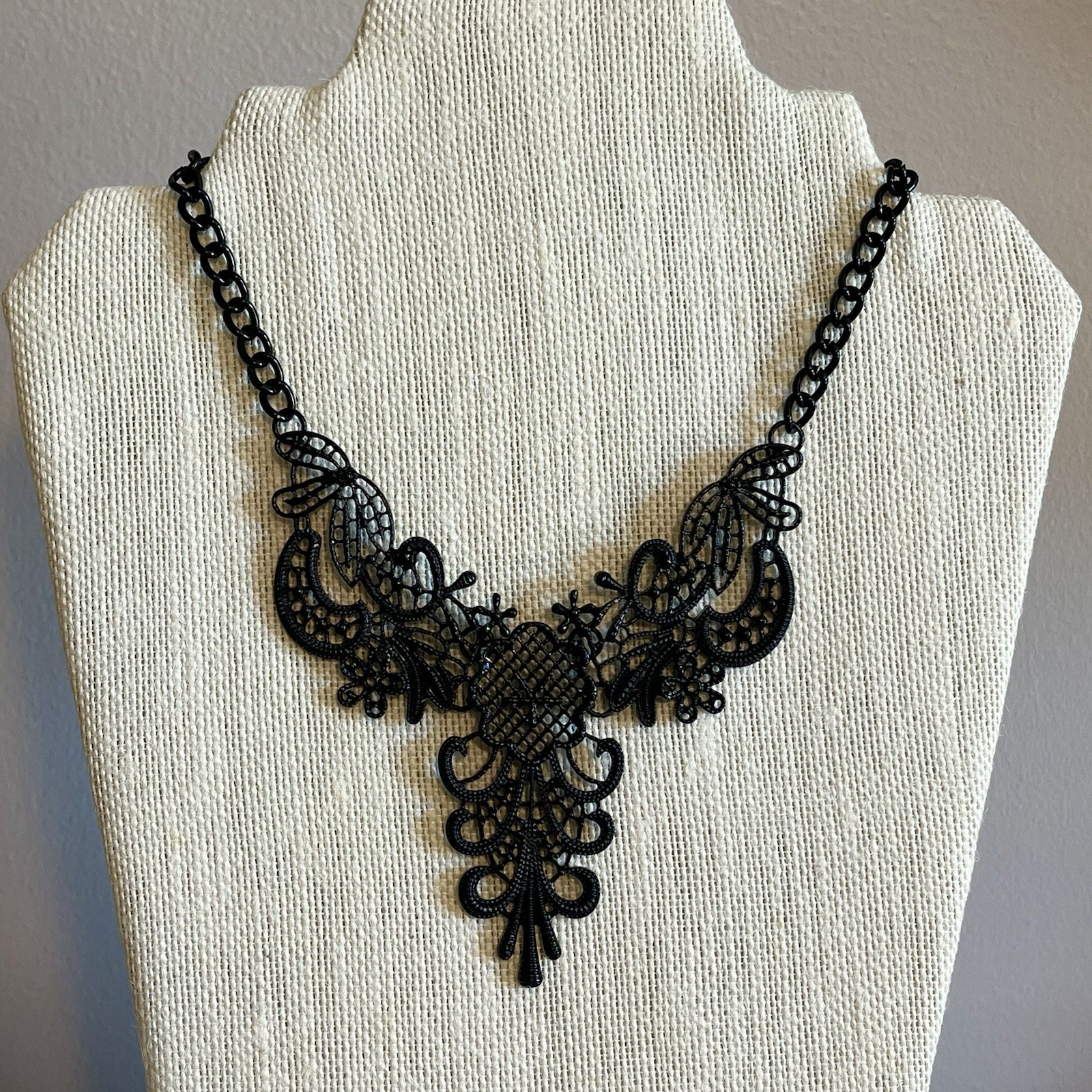 EXPRESS Gothic Style Black Metal Lace Pattern Sta… - image 1