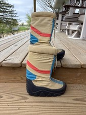 vintage moon boots cream size 7-8
