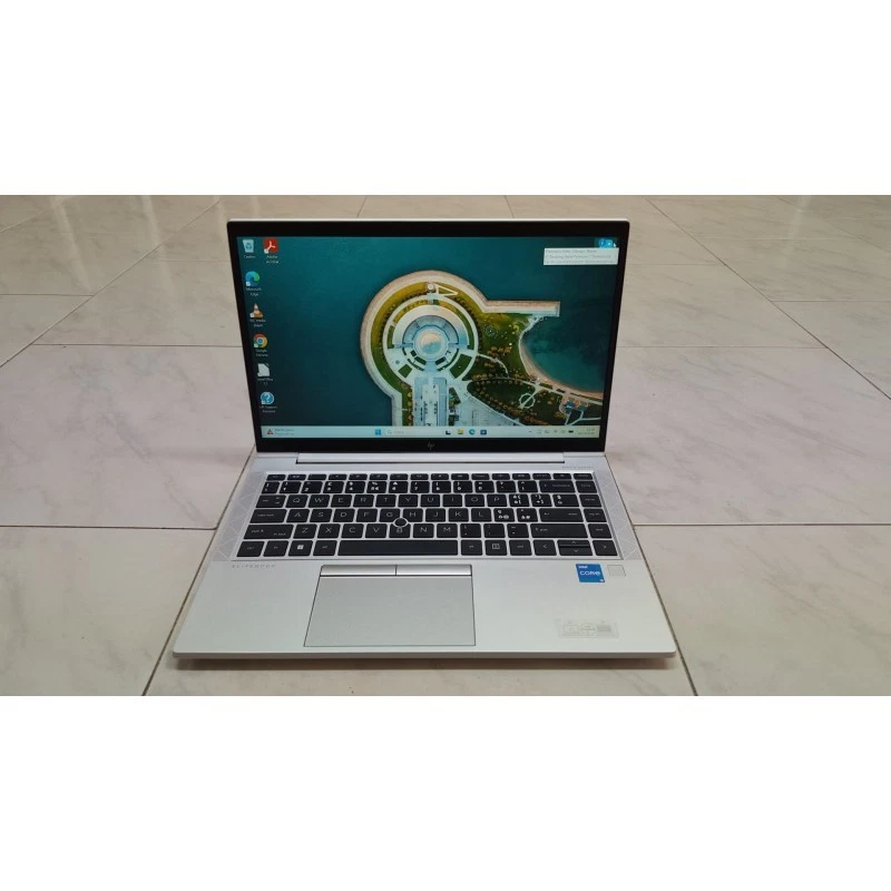 HP EliteBook 840 G8 · i5-1135G7 · 16GB · 256GB