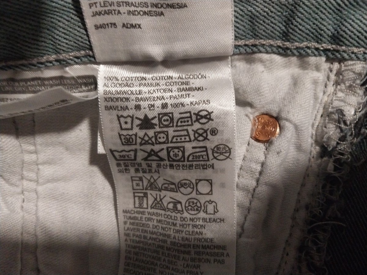 LEVI'S JEANS 501 BUTTON FLY DENIM STRAIGHT LEG LIGHT BLUE 35 X 32