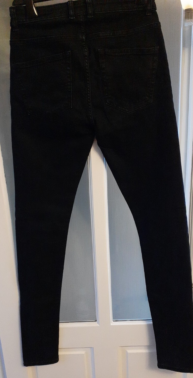 Picture 4 of 5