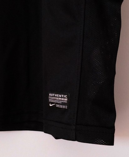 Juventus sponsor NIKE taglia S Pantaloncini e maglietta allenatore senza numero - Foto 5 di 12