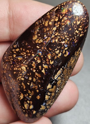 Matriz Koroit Pulida Boulder Opal Azul Rojo Verde 75.1 Ct Lapidaria Australiana - Imagen 2 de 14