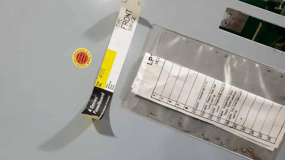 GE AQF3301ABX Panelboard A Series 30-Slot 208Y/120V 125A Max, 100A Main, 3Ph 4W - Image 4 of 4