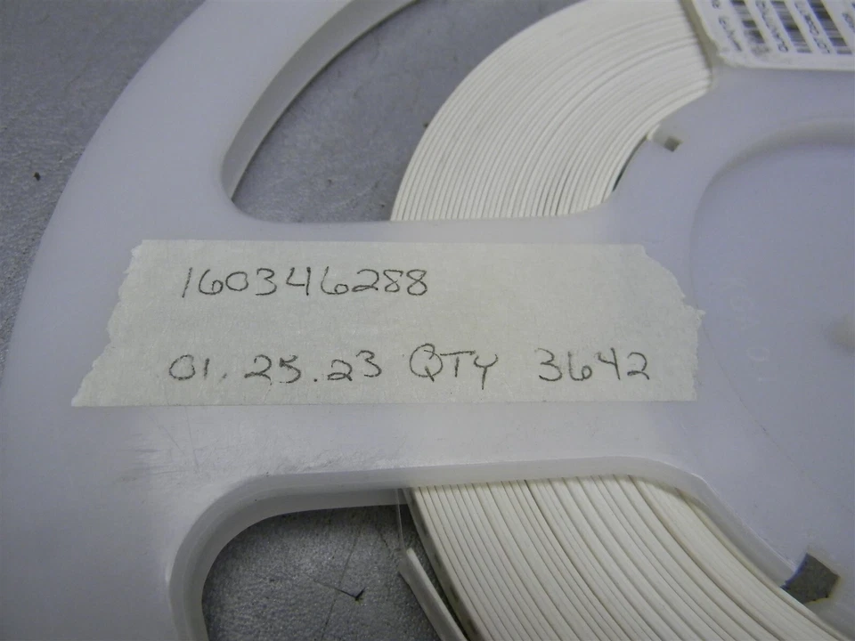 Carrete de resistencias de película gruesa SEI Stackpole RMCF0805FT20K0 de 3642 Foto 4 de 4