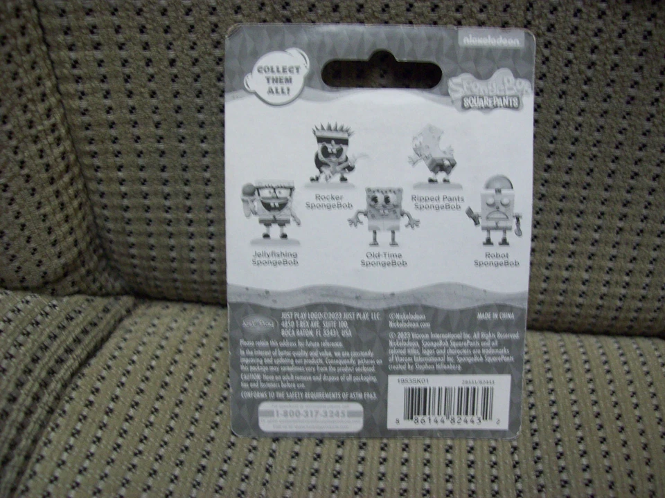 Фигурка Rocker SpongeBob, 2 дюйма Mini SpongeBob SquarePants - Изображение 4 из 4