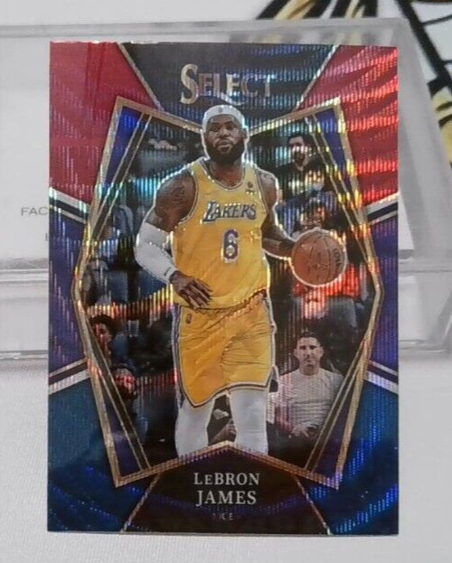 #2980 2021-22 Panini Select LEBRON JAMES TRI COLOR #195