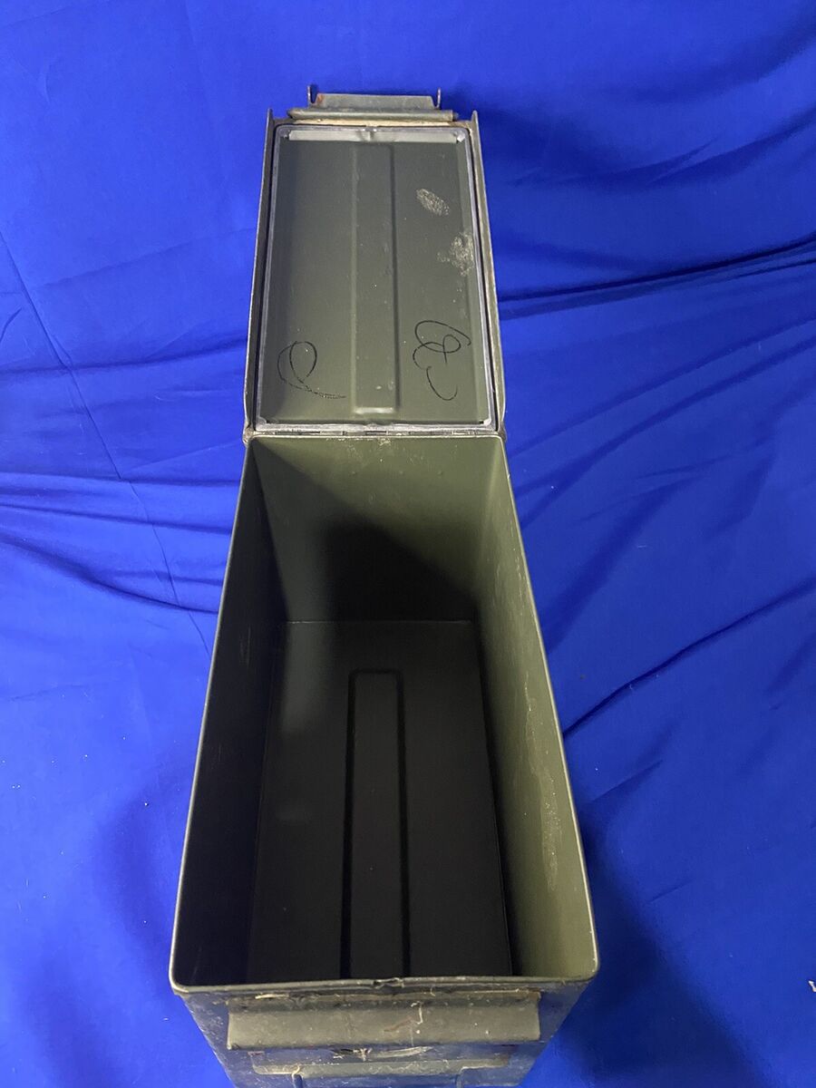 VTG Military Surplus Ammo Can 100 CRTG .50 Cal Link M9 4 VTG Military Surplus Ammo Can 100 CRTG .50 Cal Link M9 4