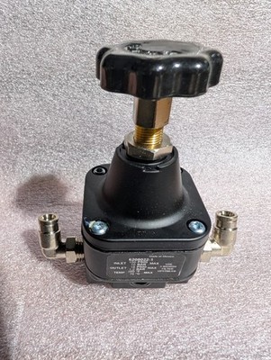 Norgren 11 Series 6208022-1 Precision Air Pressure Regulator with Fittings @73