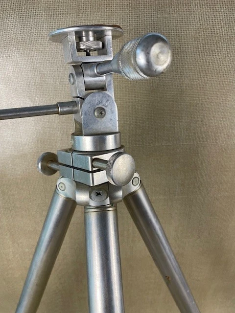 Trípode profesional de aluminio Tiltall #4602 Foto 4 de 4