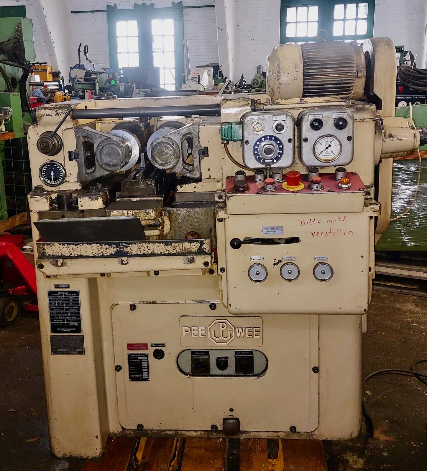 PEE-WEE Pee Wee II/62-P12 – Gewinderollmaschine 