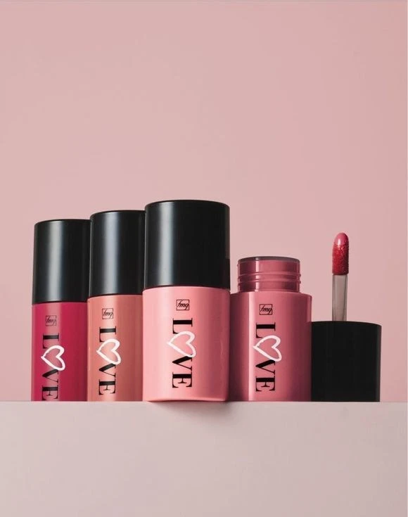 Rubor líquido Avon fmg Love True Devotion en vino Valen Foto 2 de 4