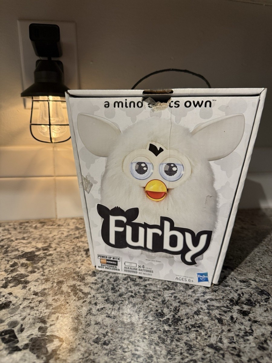 Rare White Yeti Furby 2012 Hasbro – Works, Boxed w/ Manual