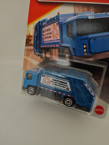 MATCHBOX 2025 Case G MBX EV THRASH TRUCK NEW with FREE PROTECTOR - Picture 4 of 8