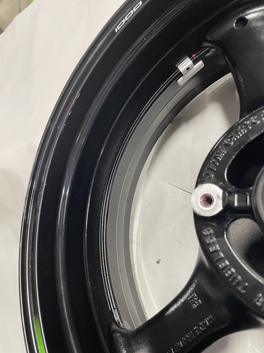 22-24 KAWASAKI NINJA ZX10R-ZX-10 OEM REAR RIM WHEEL STRAIGHT | eBay