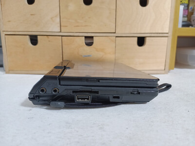 FUJITSU FMV UMPC FMV-BIBLO LOOX UC30 Z520 1.33GHz 80GB 1GB